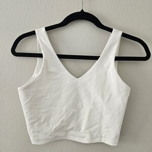 Women’s White V-Neck Crossback Strappy Sports Bra Medium